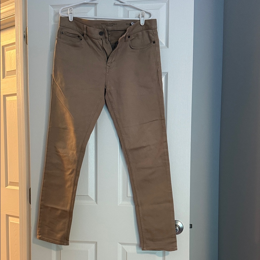 Banana Republic Men's Khaki Chinos